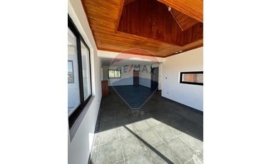 Casa Moderna en Country Santa Eliana, Biobío