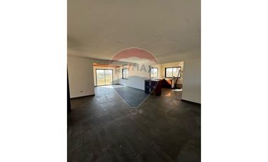 Casa Moderna en Country Santa Eliana, Biobío