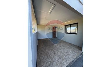 Casa Moderna en Country Santa Eliana, Biobío