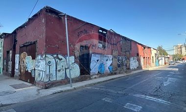 Terreno Comercial en Esquina Metro Matta