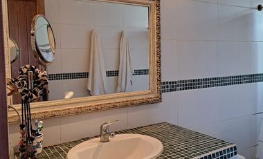 PRECIO INCREIBLE,  GRAN CASA PISCINA VIÑEDOS