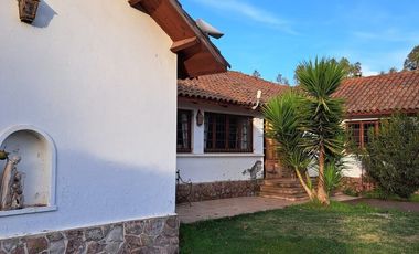 PRECIO INCREIBLE,  GRAN CASA PISCINA VIÑEDOS