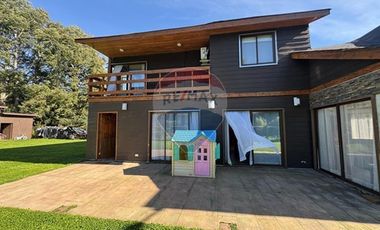 Tu Refugio Soñado Casa en Venta en Pucón