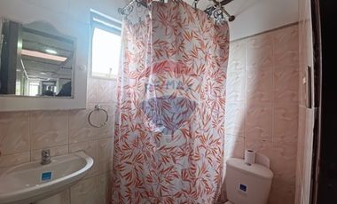 ¡Hostal en venta: inversión en Santiago!