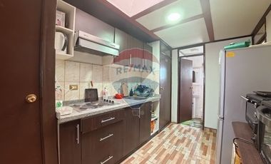 ¡Hostal en venta: inversión en Santiago!