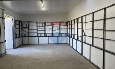 Oportunidad Local-Bodega en Linderos