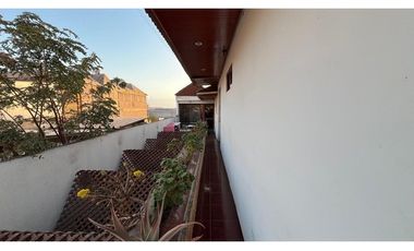 VENTA AMPLIA CASA EN PJE COLOSO, SECTOR NORTE