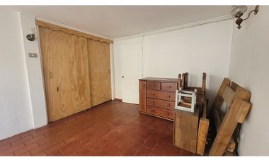 SE VENDE AMPLIA CASA  EN LA COMUNA DE MACUL