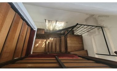 SE VENDE AMPLIA CASA  EN LA COMUNA DE MACUL