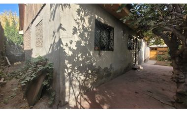 SE VENDE AMPLIA CASA  EN LA COMUNA DE MACUL