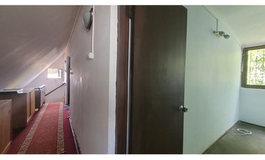 SE VENDE AMPLIA CASA  EN LA COMUNA DE MACUL