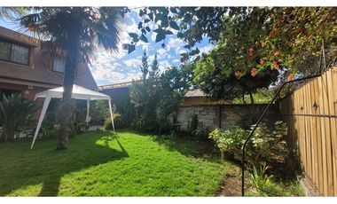 SE VENDE AMPLIA CASA  EN LA COMUNA DE MACUL