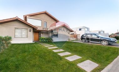 VENTA CASA SANTA ELENA CHICUREO