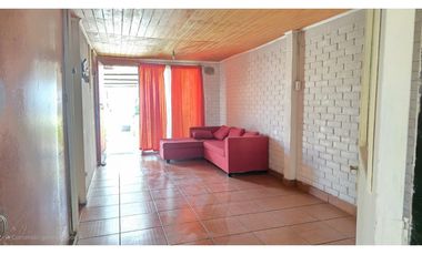 ¡Casa acogedora en La Granja...oportunidad