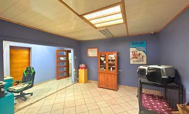 Propiedad con giro comercial en  Melipilla