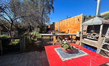 Propiedad con giro comercial en  Melipilla