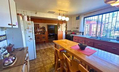 Propiedad con giro comercial en  Melipilla