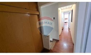 Hermosa casa en Gran Vía remodelada