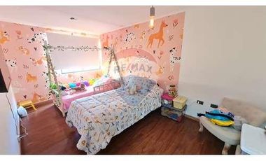 Hermosa casa en Gran Vía remodelada