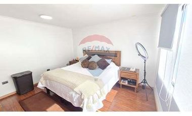 Hermosa casa en Gran Vía remodelada