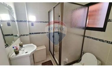 Hermosa casa en Gran Vía remodelada