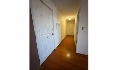 ARRIENDO Doña Javiera con estacionamiento