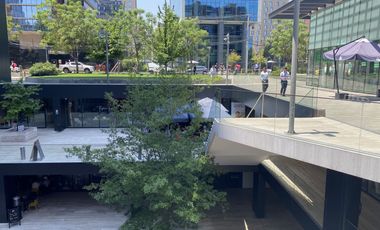 Arriendo, local comercial 272 mts., a pasos de Metro Manquehue