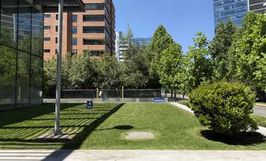 Arriendo, local comercial 272 mts., a pasos de Metro Manquehue