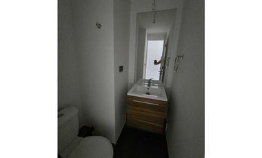 Oficina en Estoril con balcon