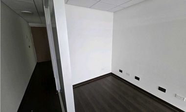 Oficina en Estoril con balcon