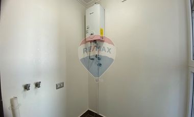 Departamento en C. Plaza Parque Los Poetas.