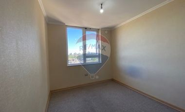 Departamento en C. Plaza Parque Los Poetas.