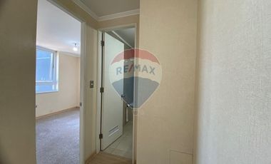 Departamento en C. Plaza Parque Los Poetas.