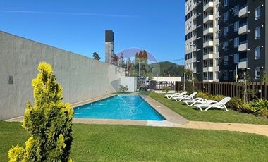 Departamento en C. Plaza Parque Los Poetas.