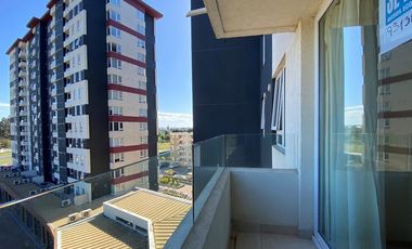 Departamento en C. Plaza Parque Los Poetas.