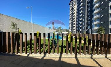 Departamento en C. Plaza Parque Los Poetas.