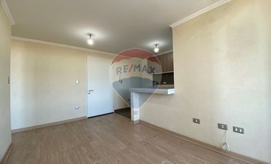 Departamento en C. Plaza Parque Los Poetas.