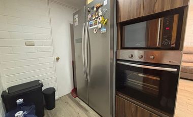 Casa Moderna en Peñaflor: Espacio y Comodidad