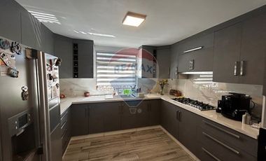 Casa en venta- Gran Oportunidad !