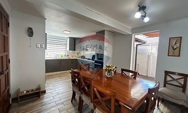Casa en venta- Gran Oportunidad !