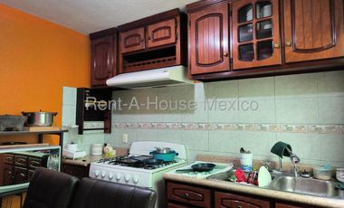 Casa en Venta en Chicoloapan de Juarez, San Vicente Chicoloapan de Juarez Centro AM. 26-1312