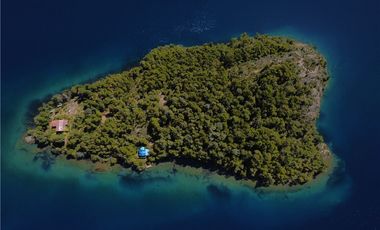 ISLA PRIVADA EN VENTA LAGO LAS ROCAS , COCHAMÓ