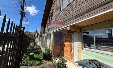 Casa de 2 Pisos, 112m2, 5D/2B