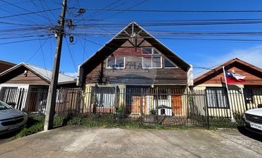 Casa de 2 Pisos, 112m2, 5D/2B