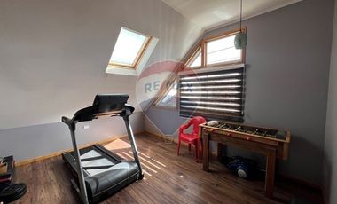 Casa de 2 Pisos, 112m2, 5D/2B