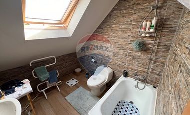 Casa de 2 Pisos, 112m2, 5D/2B