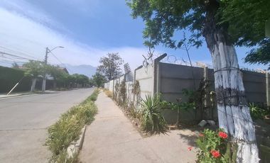 ¡Invierte en Terreno Comercial en La Florida!