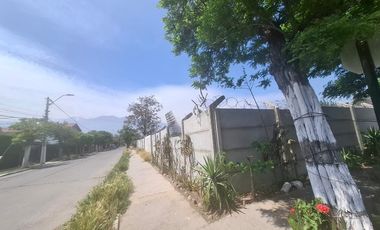 ¡Invierte en Terreno Comercial en La Florida!