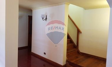 Se Vende Casa con piscina en Conchalí