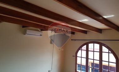 Se Vende Casa con piscina en Conchalí